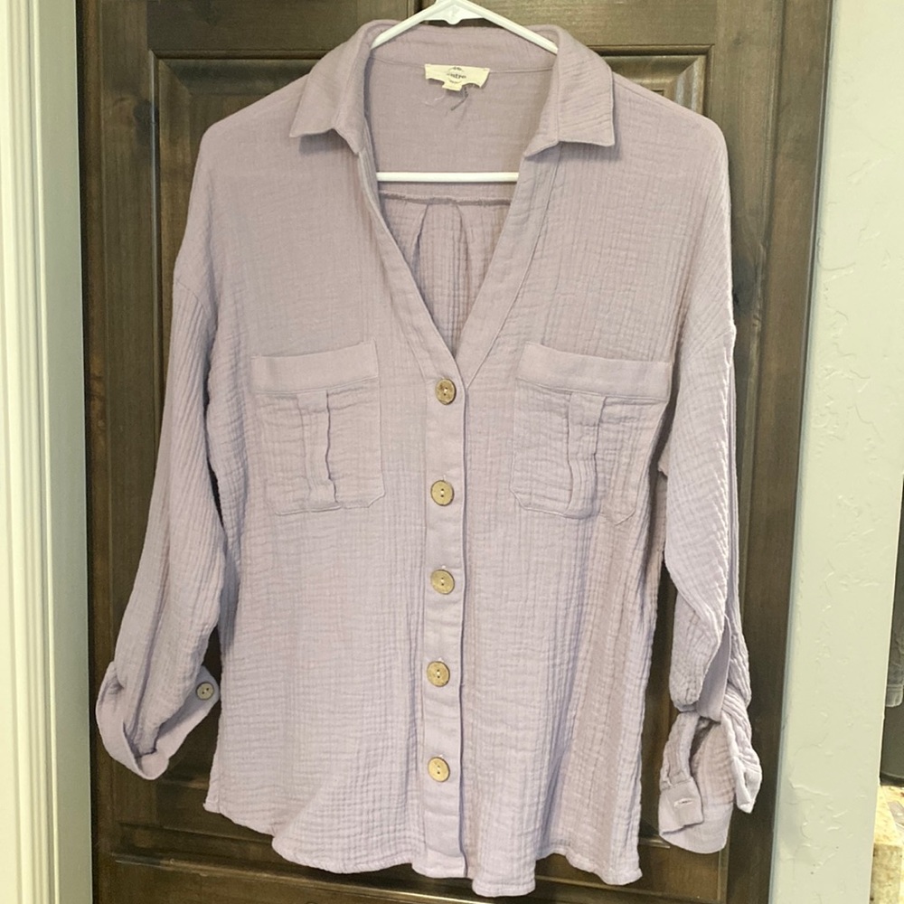 NWOT- Entro blouse- Light lilac purple- M